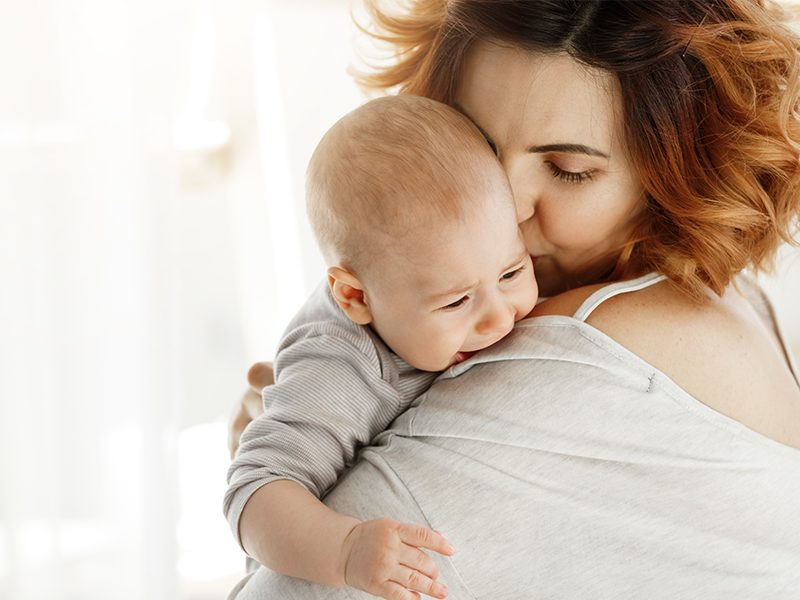Como tratar o refluxo em bebês